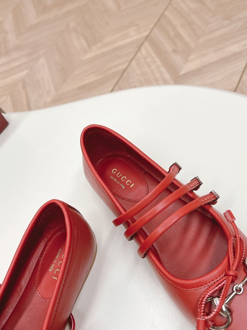 Gucci Flat Shoes